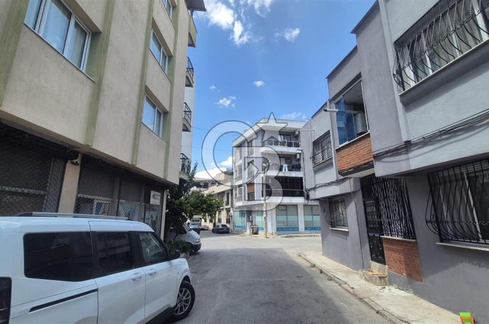 BUCA FIRAT MAHALLESİ'NDE DOGALGAZLI GENİŞ İSTER OTURUMLUK İSTER YATIRIMLIK 3+1 SATILIK DAİRE