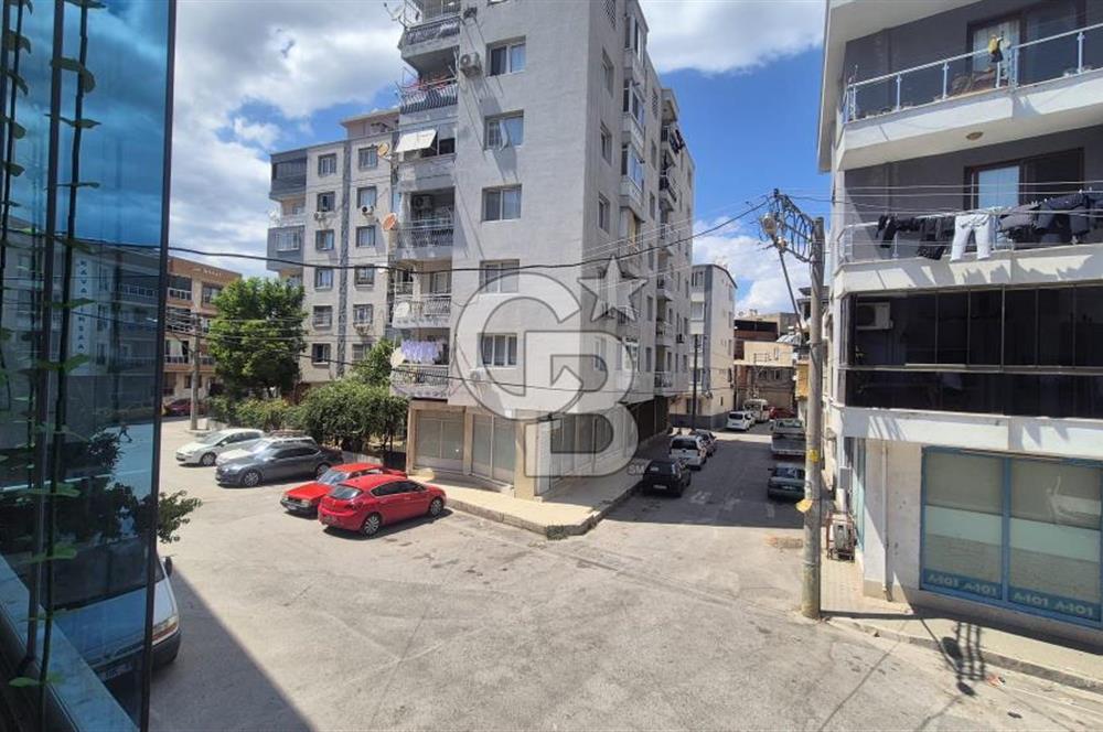 BUCA FIRAT MAHALLESİ'NDE DOGALGAZLI GENİŞ İSTER OTURUMLUK İSTER YATIRIMLIK 3+1 SATILIK DAİRE