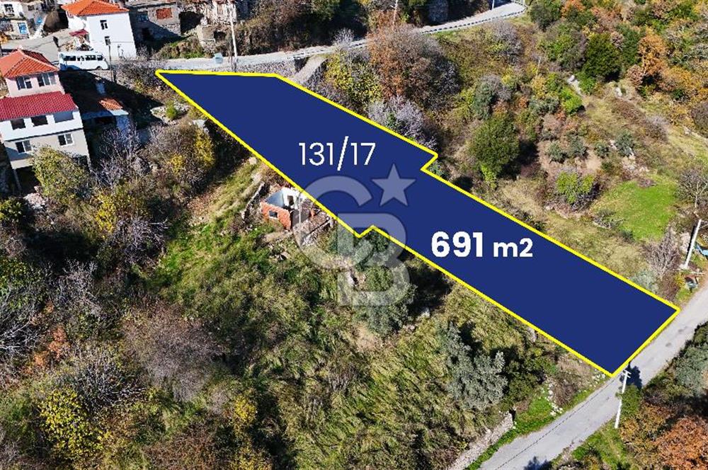 Muğla Menteşede Manzaralı 4 Odalı Köy Evi + 691 m² tarla