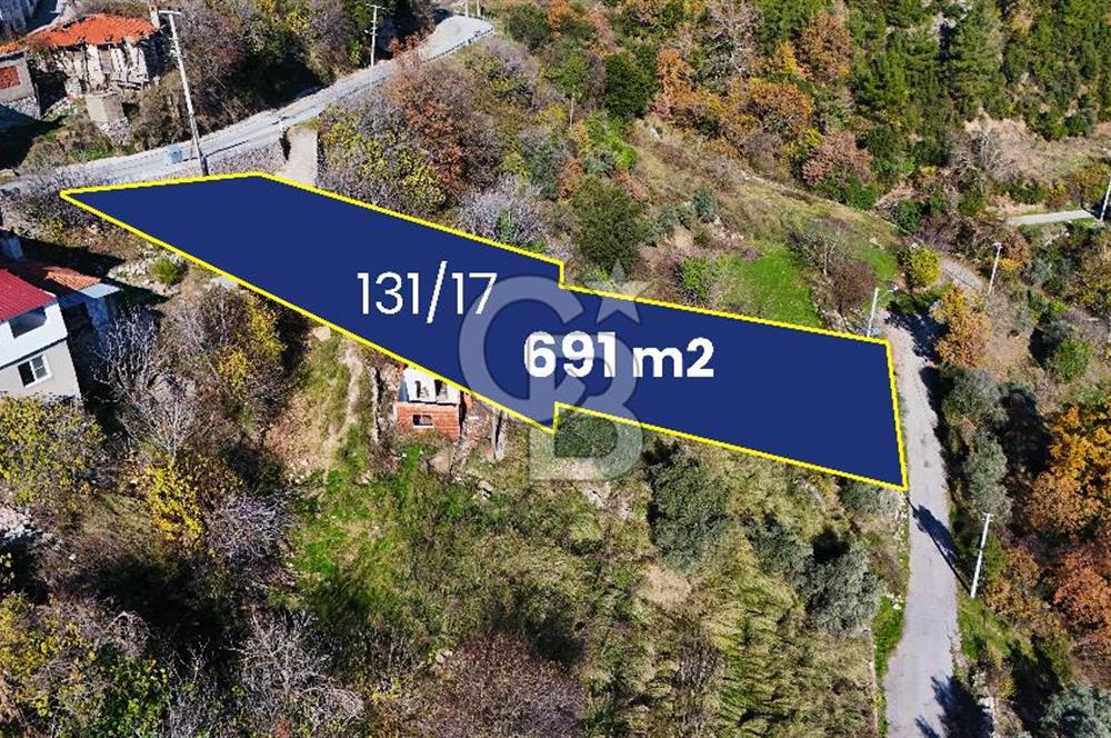 Muğla Menteşede Manzaralı 4 Odalı Köy Evi + 691 m² tarla