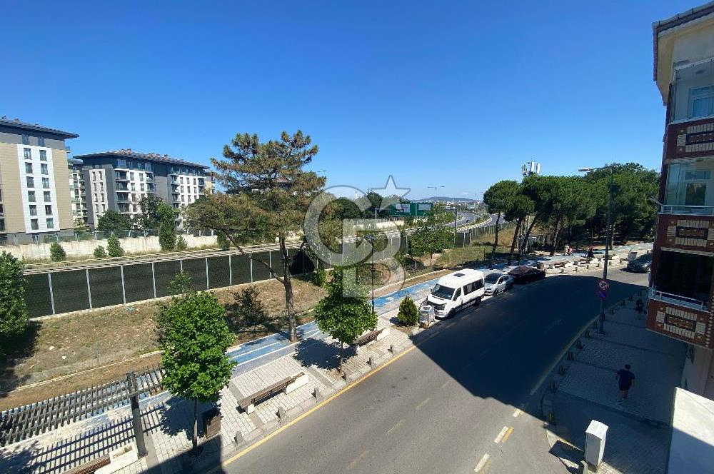 ÇEKMEKÖY ÇAMLIK MAHALLESİ'NDE 75 m² KİRALIK 2+1 DAİRE