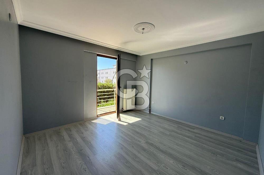 Sancaktepe Sarı Evler Sitesi 2+1 Arakat Daire-Kadir Akar