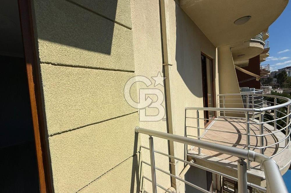 Sancaktepe Sarı Evler Sitesi 2+1 Arakat Daire-Kadir Akar