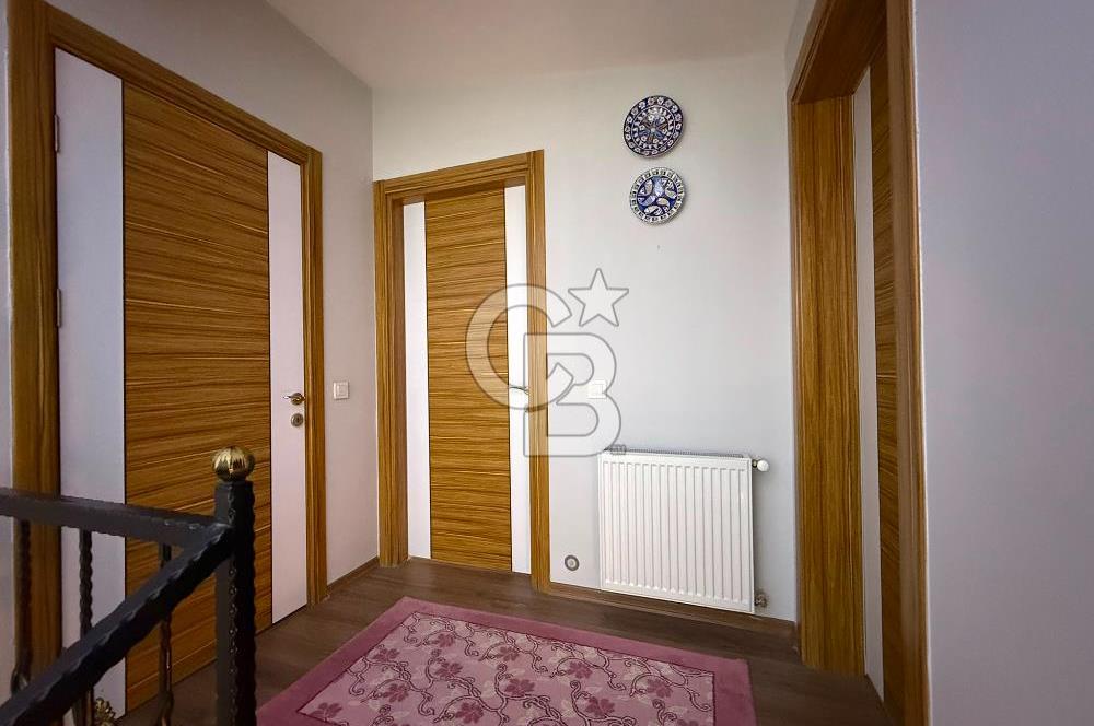 Kendine Ait Bahçesi Olan Teraslı Satılık Dubleks Daire