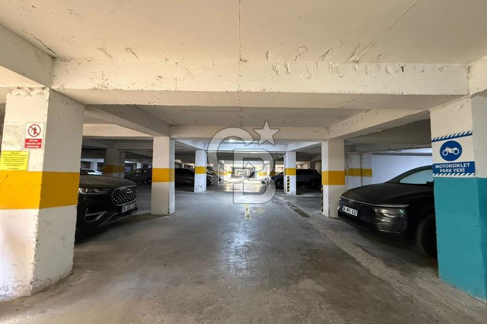 Sancaktepe Sarı Evler Sitesi 2+1 Arakat Daire-Kadir Akar