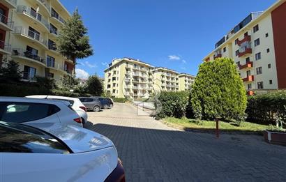 Sancaktepe Sarı Evler Sitesi 2+1 Arakat Daire-Kadir Akar
