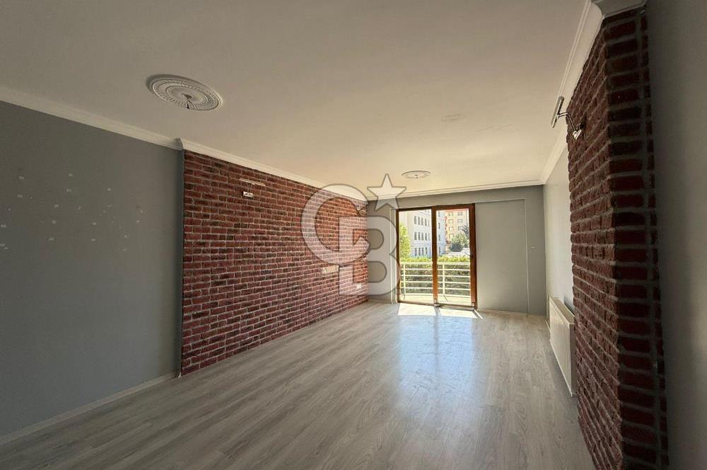 Sancaktepe Sarı Evler Sitesi 2+1 Arakat Daire-Kadir Akar