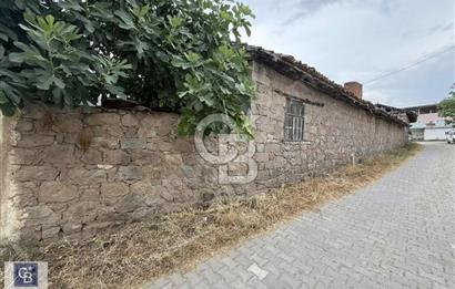 RESTORASYONA UYGUN 586M2 BAHÇELİ 1953 YAPIMI KLASİK TAŞ EV.