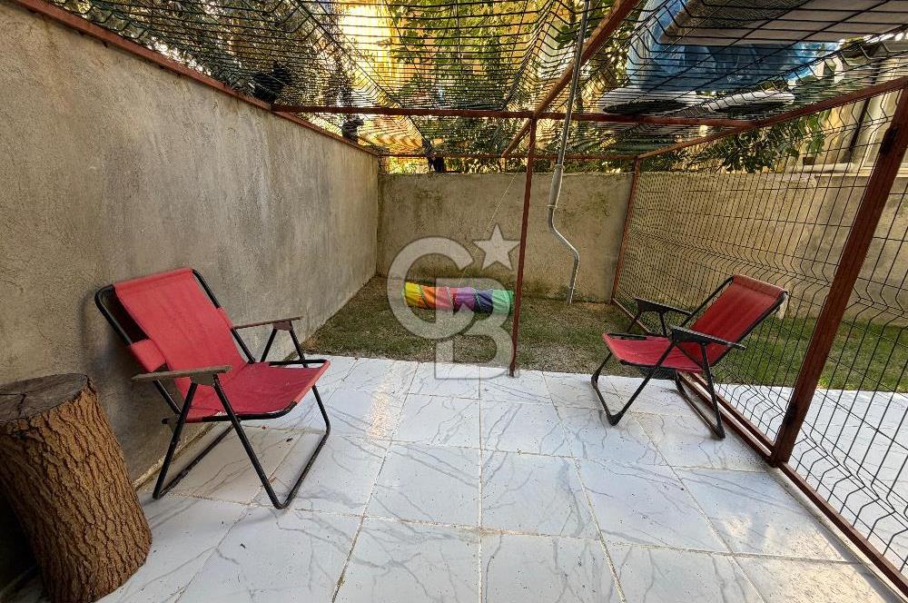 BALÇOVA'DA MASRAFSIZ BAHÇE KULLANIMLI 2+1 SATILIK DAİRE