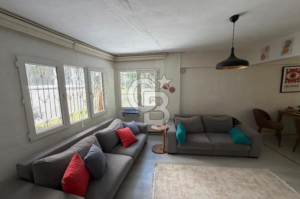 BALÇOVA'DA MASRAFSIZ BAHÇE KULLANIMLI 2+1 SATILIK DAİRE