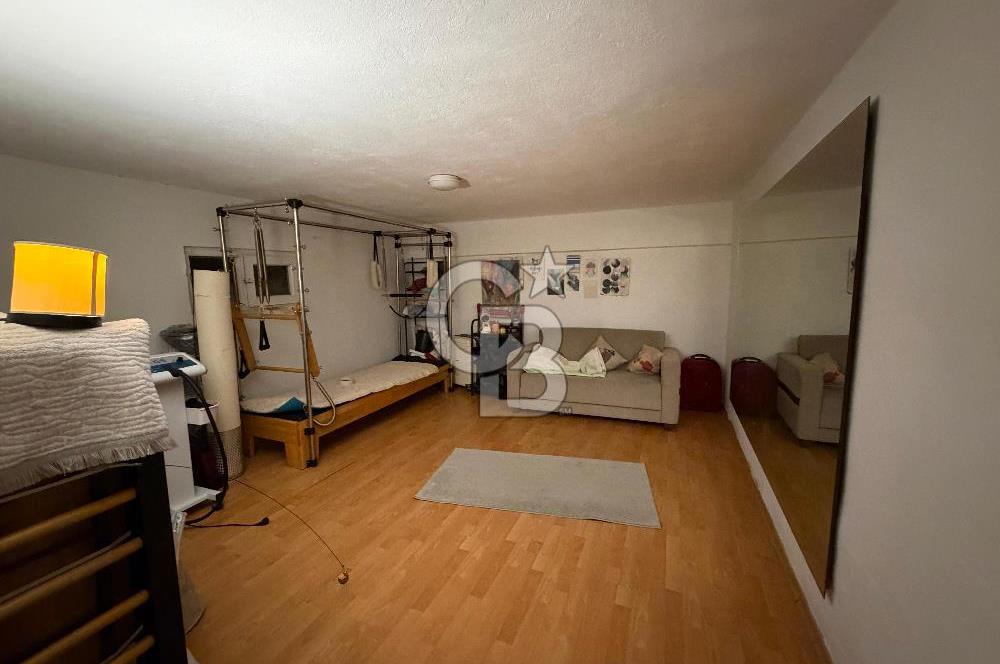 BALÇOVA'DA MASRAFSIZ BAHÇE KULLANIMLI 2+1 SATILIK DAİRE