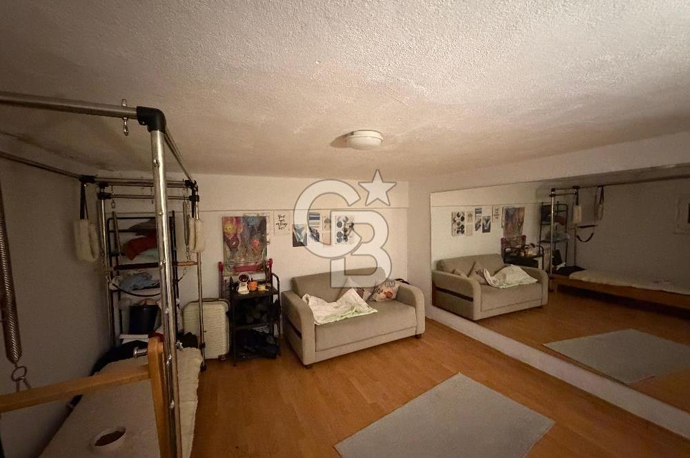 BALÇOVA'DA MASRAFSIZ BAHÇE KULLANIMLI 2+1 SATILIK DAİRE