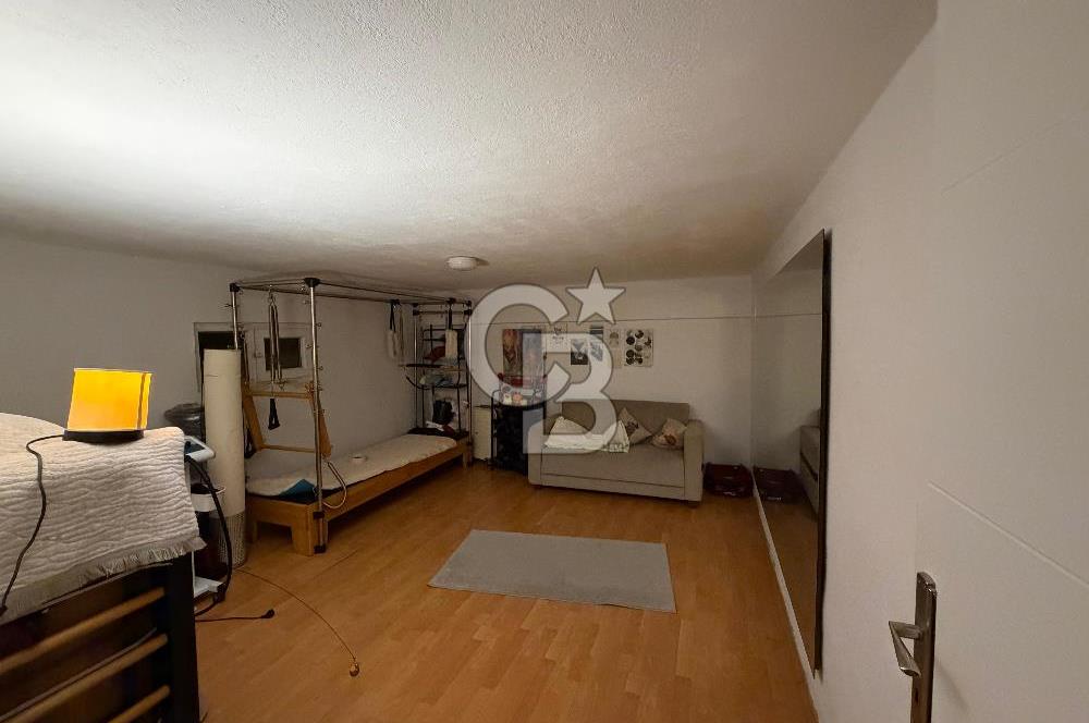 BALÇOVA'DA MASRAFSIZ BAHÇE KULLANIMLI 2+1 SATILIK DAİRE
