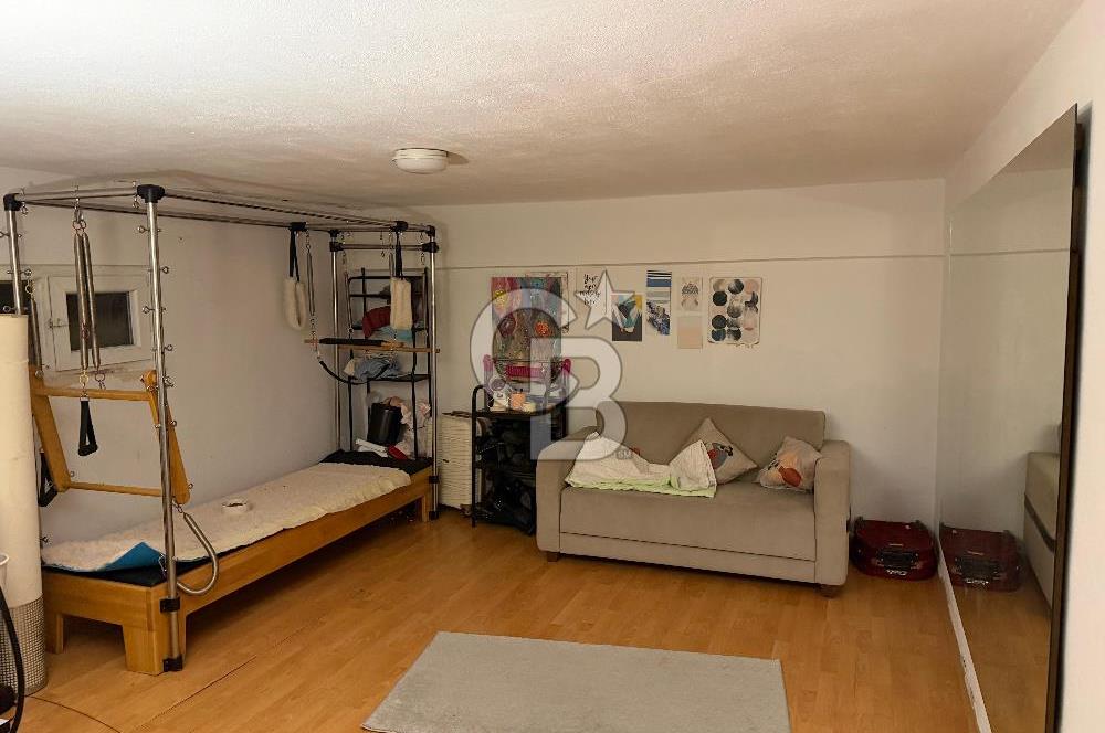 BALÇOVA'DA MASRAFSIZ BAHÇE KULLANIMLI 2+1 SATILIK DAİRE