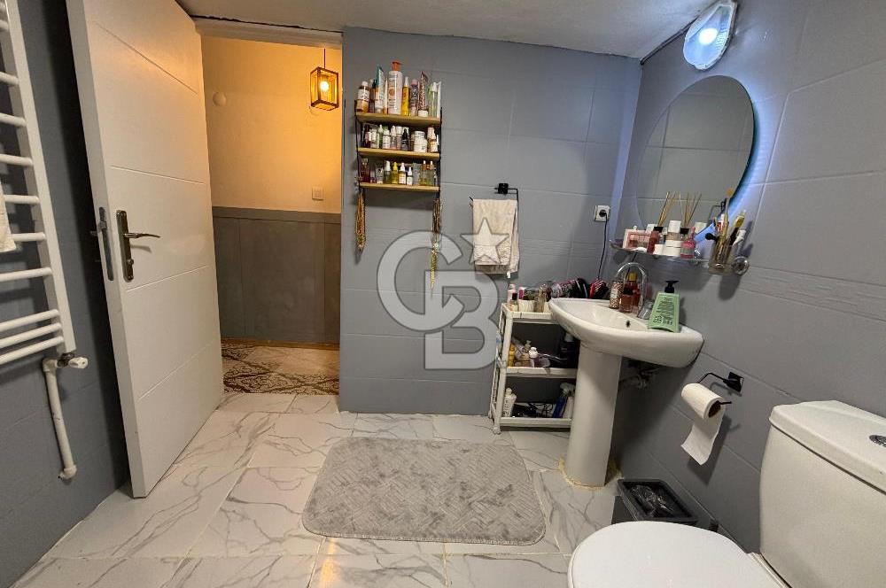 BALÇOVA'DA MASRAFSIZ BAHÇE KULLANIMLI 2+1 SATILIK DAİRE