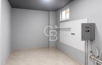 ATAŞEHİR İÇERENKÖY'DE SATILIK KOMPLE BİNA