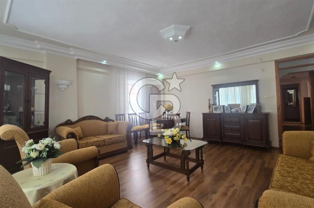 AKÇAY ALTINKUM'DA DEMİRBAYRAK SİTESİNDE 5+1 SATILIK GENİŞ DAİRE
