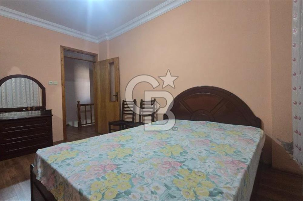 AKÇAY ALTINKUM'DA DEMİRBAYRAK SİTESİNDE 5+1 SATILIK GENİŞ DAİRE