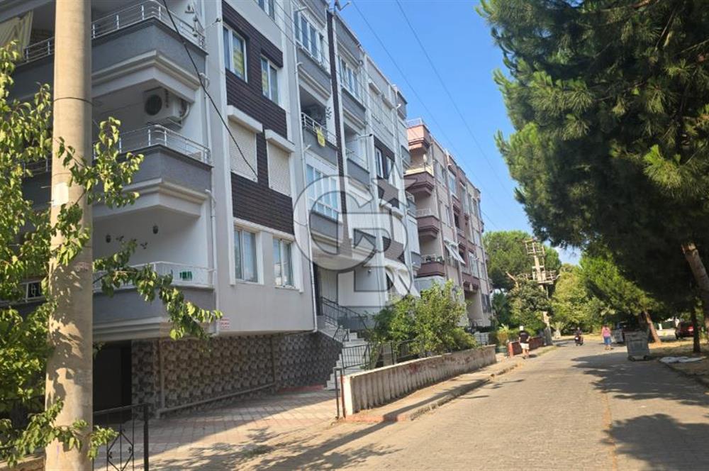 AKÇAY ALTINKUM'DA DEMİRBAYRAK SİTESİNDE 5+1 SATILIK GENİŞ DAİRE