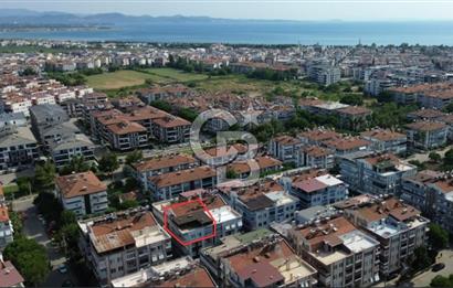AKÇAY ALTINKUM'DA DEMİRBAYRAK SİTESİNDE 5+1 SATILIK GENİŞ DAİRE