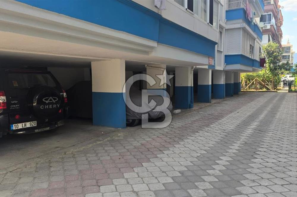 AKÇAY ALTINKUM'DA DEMİRBAYRAK SİTESİNDE 5+1 SATILIK GENİŞ DAİRE