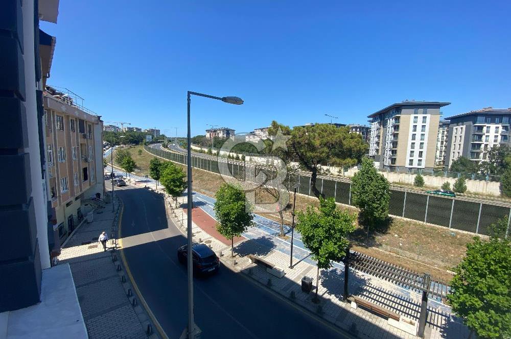 ÇEKMEKÖY ÇAMLIK MAHALLESİ'NDE 75 m² KİRALIK 2+1 DAİRE
