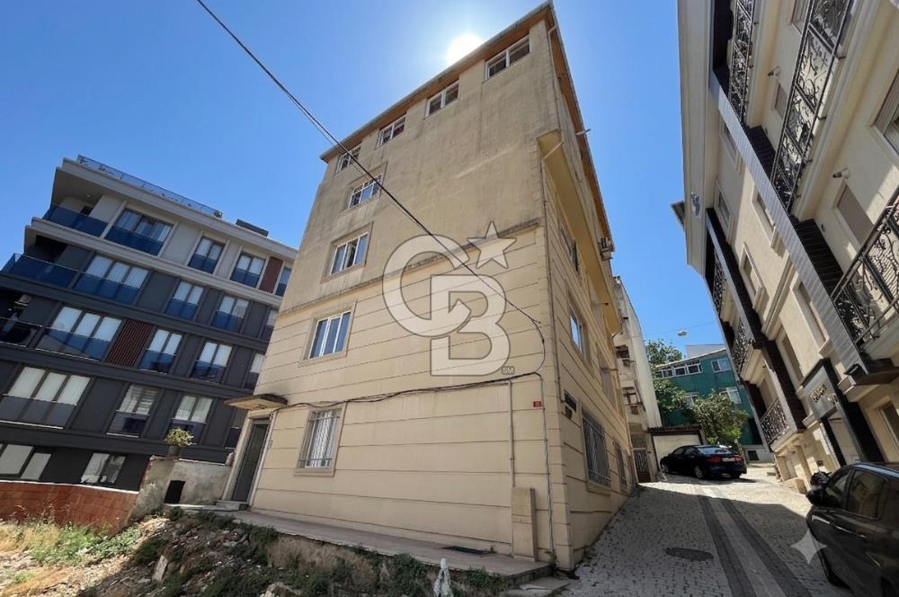 Üsküdar Merkez'de İçi Sıfır Masrafsız Balkonlu Ara Kat 3+1 Daire
