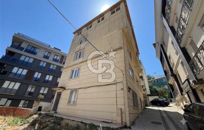 Üsküdar Merkez'de İçi Sıfır Masrafsız Balkonlu Ara Kat 3+1 Daire