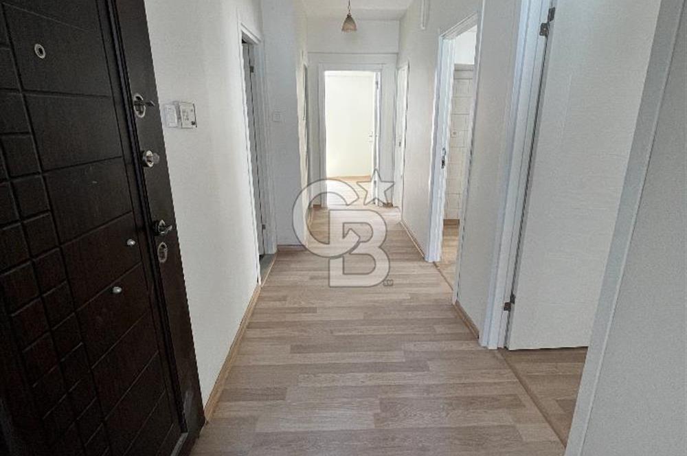 Üsküdar Merkez'de İçi Sıfır Masrafsız Balkonlu Ara Kat 3+1 Daire