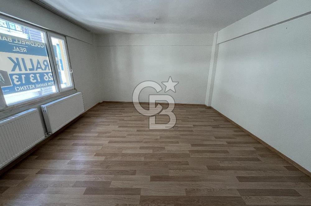 Üsküdar Merkez'de İçi Sıfır Masrafsız Balkonlu Ara Kat 3+1 Daire