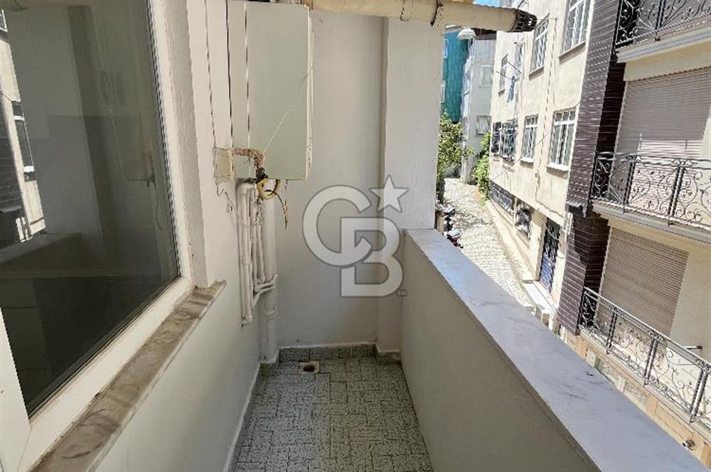 Üsküdar Merkez'de İçi Sıfır Masrafsız Balkonlu Ara Kat 3+1 Daire