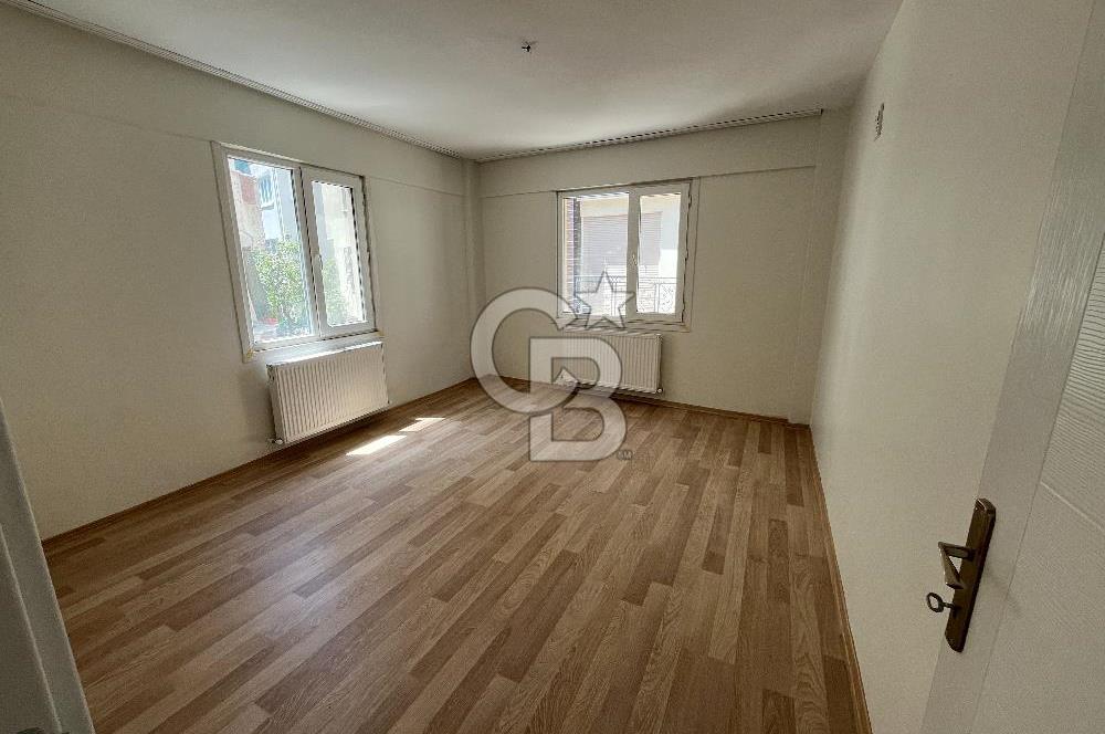 Üsküdar Merkez'de İçi Sıfır Masrafsız Balkonlu Ara Kat 3+1 Daire