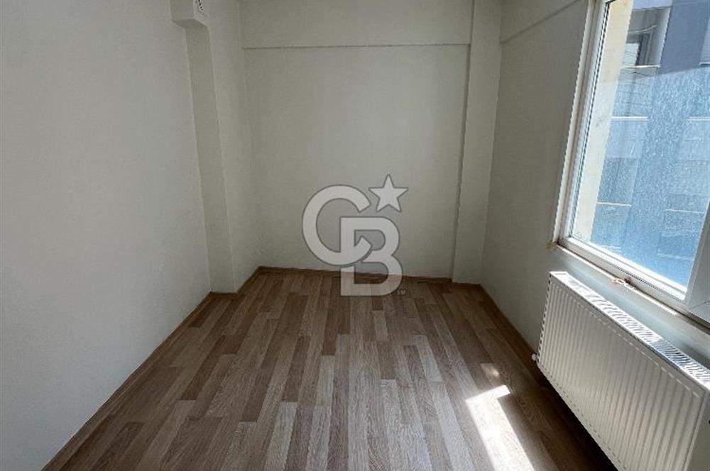 Üsküdar Merkez'de İçi Sıfır Masrafsız Balkonlu Ara Kat 3+1 Daire