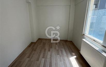 Üsküdar Merkez'de İçi Sıfır Masrafsız Balkonlu Ara Kat 3+1 Daire