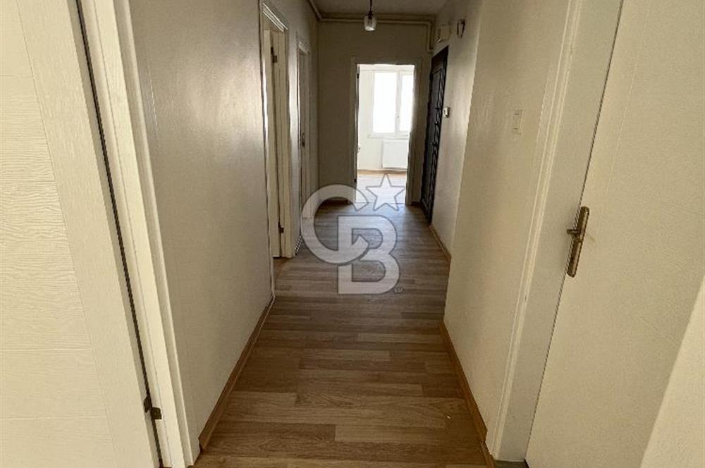 Üsküdar Merkez'de İçi Sıfır Masrafsız Balkonlu Ara Kat 3+1 Daire