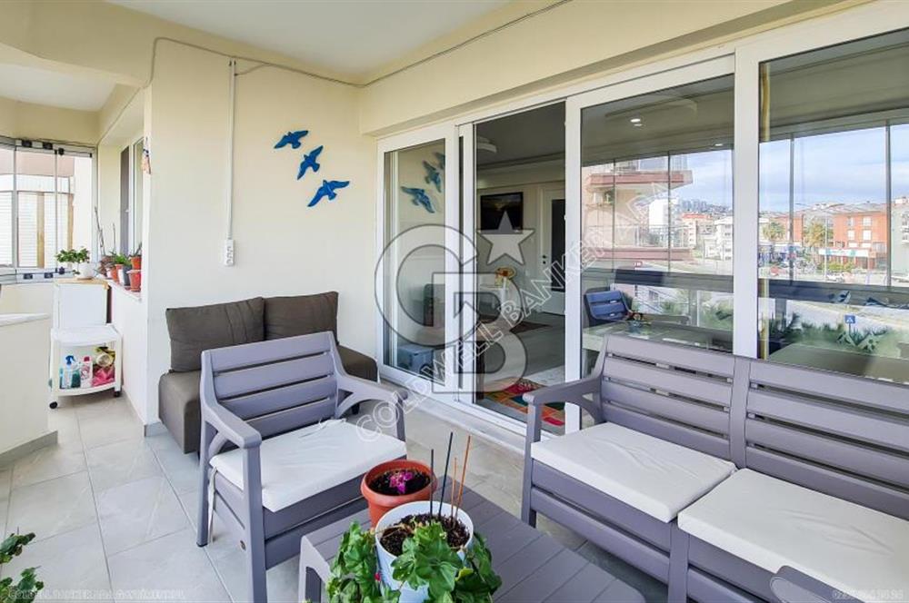 Kuşadası Ege Mahallesi'nde Satılık 3+1 Deniz Manzaralı Daire