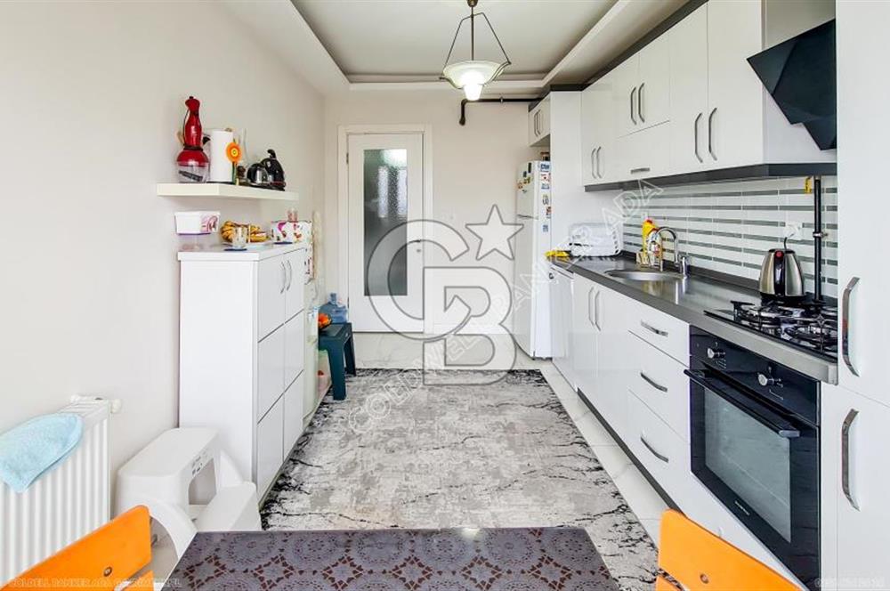 Kuşadası Ege Mahallesi'nde Satılık 3+1 Deniz Manzaralı Daire