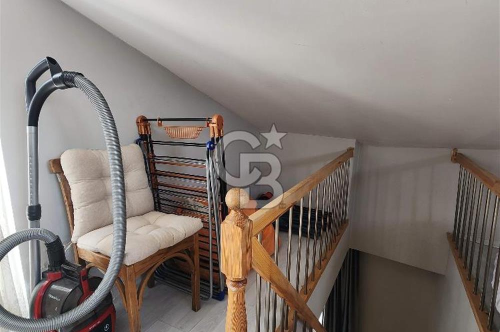 Kağıthane Akçay Sokak'ta Satılık Teraslı Dubleks Daire