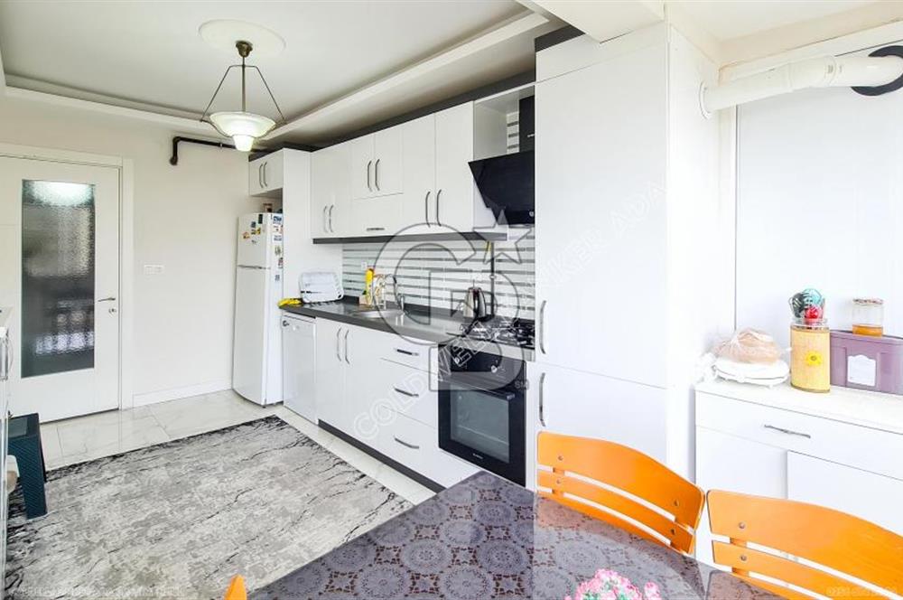 Kuşadası Ege Mahallesi'nde Satılık 3+1 Deniz Manzaralı Daire