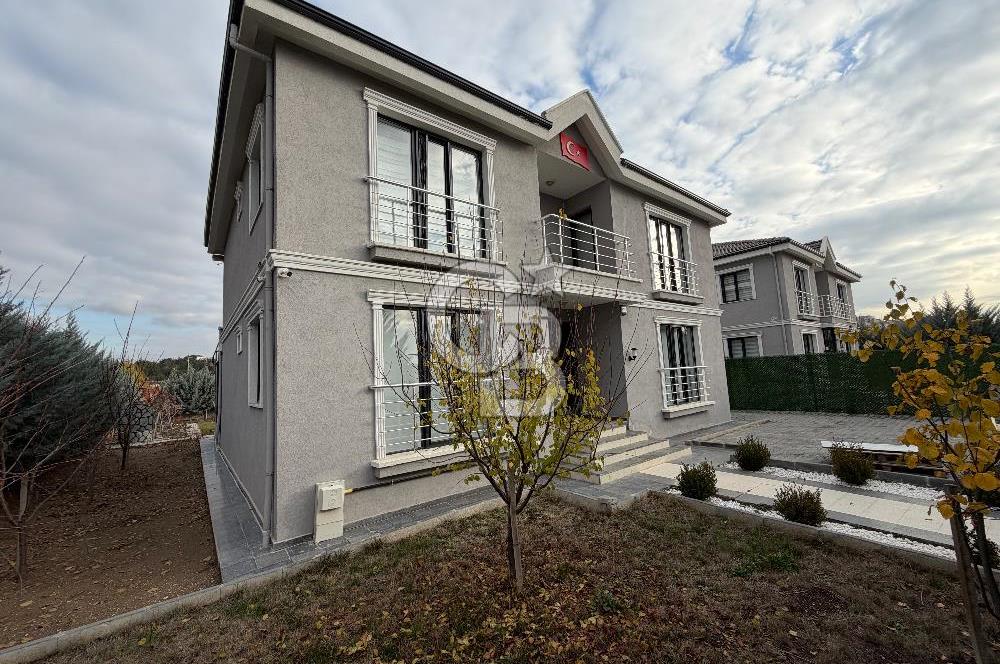 Kayı mahallesinde satılık villa