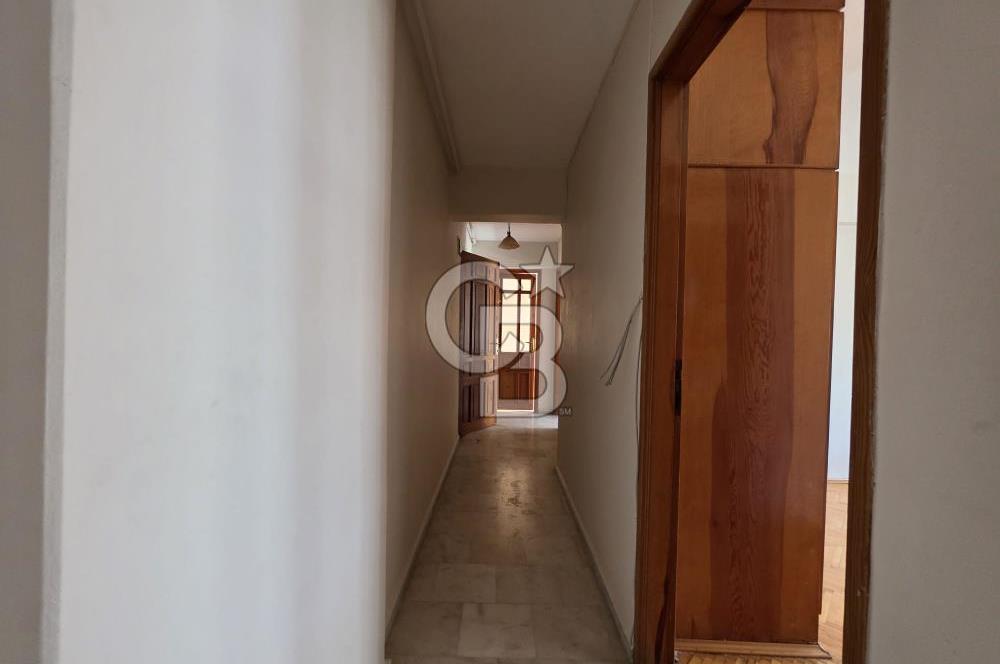 Bornova Süvari Caddesinde 2+1 Kiralık Daire
