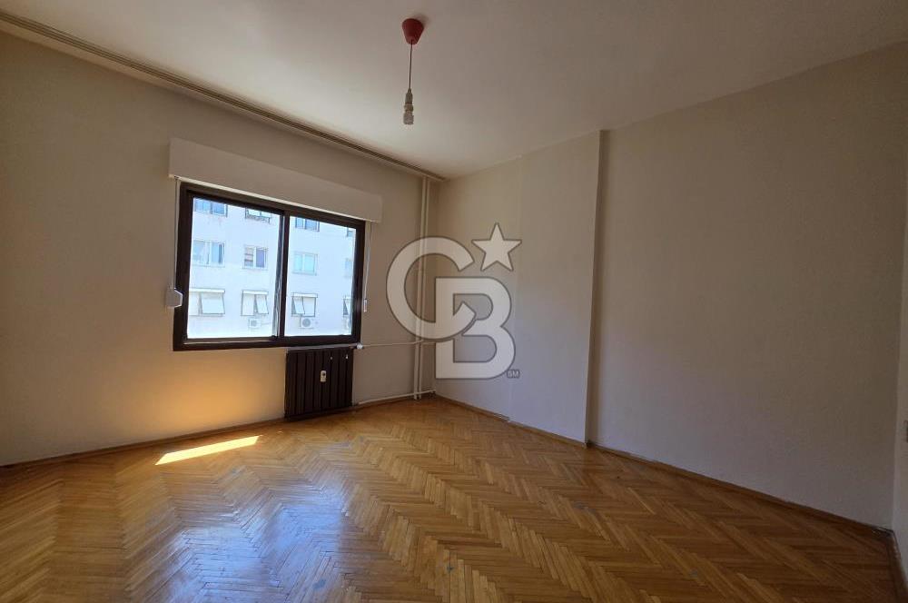 Bornova Süvari Caddesinde 2+1 Kiralık Daire