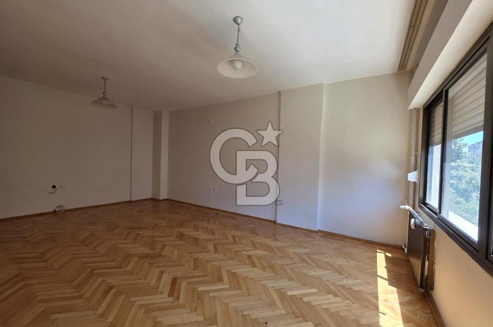 Bornova Süvari Caddesinde 2+1 Kiralık Daire