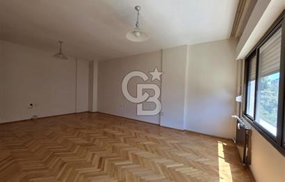 Bornova Süvari Caddesinde 2+1 Kiralık Daire
