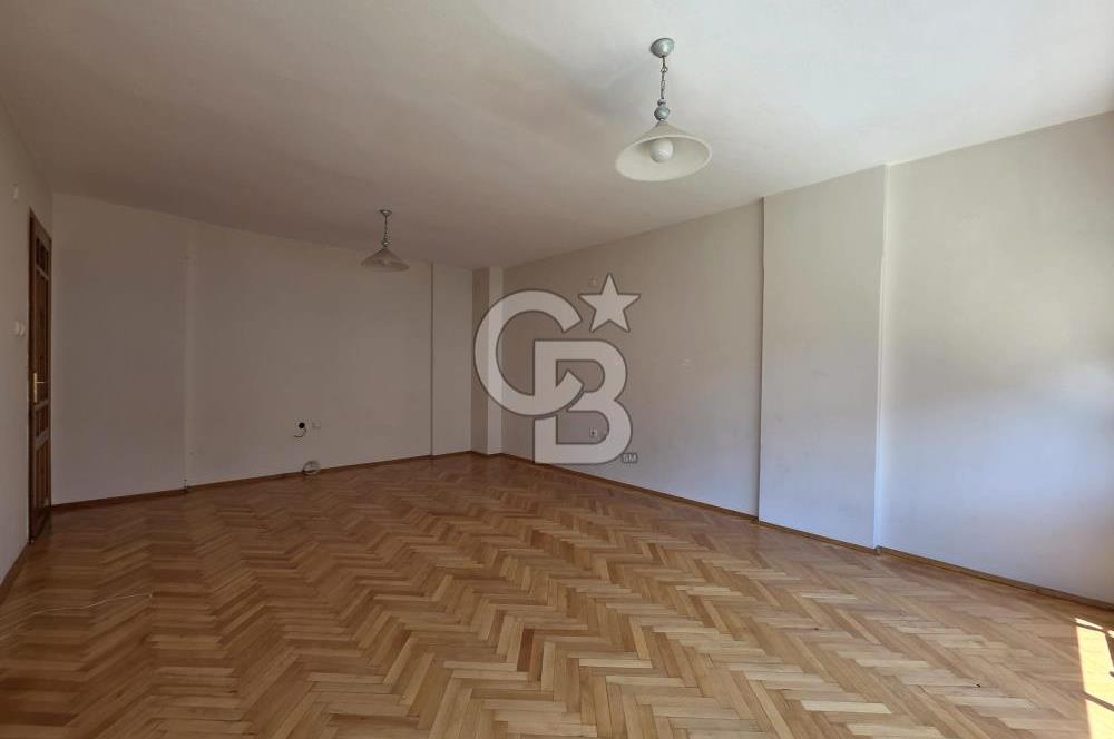 Bornova Süvari Caddesinde 2+1 Kiralık Daire