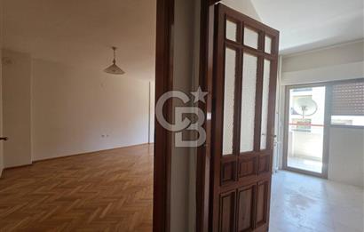 Bornova Süvari Caddesinde 2+1 Kiralık Daire
