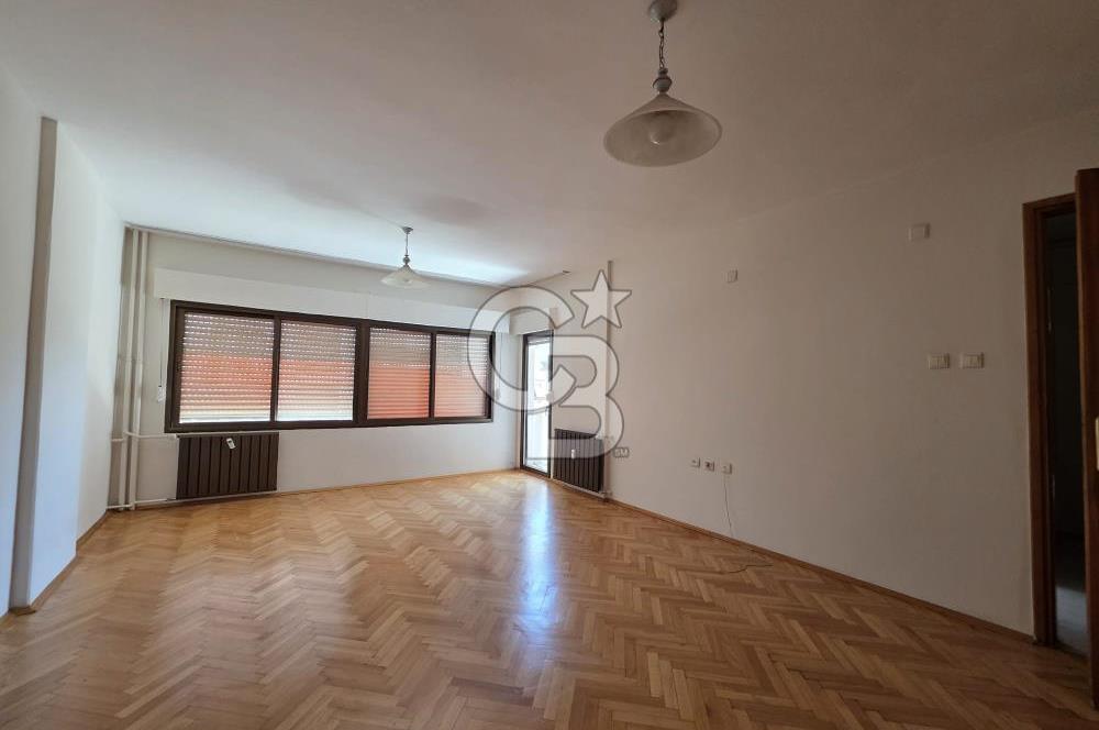 Bornova Süvari Caddesinde 2+1 Kiralık Daire