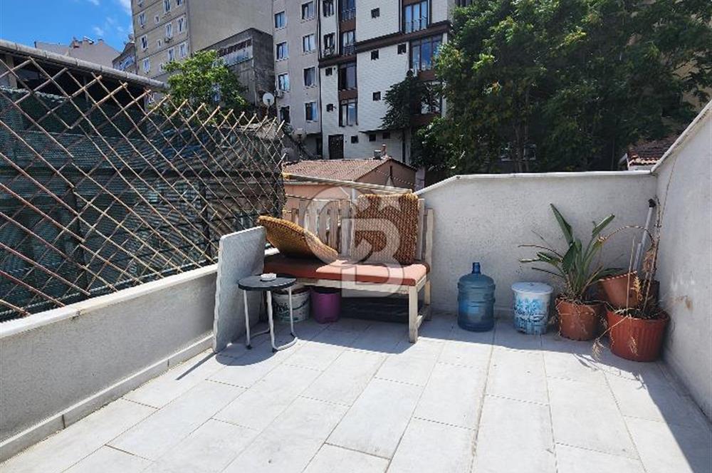 Kağıthane Akçay Sokak'ta Satılık Teraslı Dubleks Daire