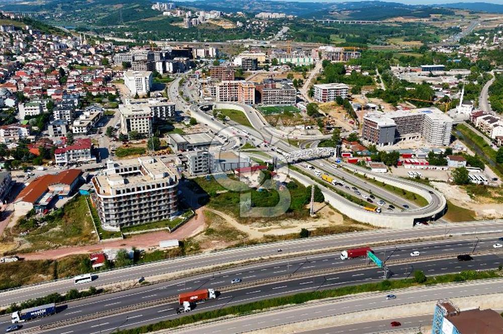 CB AKADEMİ KANDIRA YOLUNA CEPHE SATILIK REZİDANS ARSA HİSSESİ
