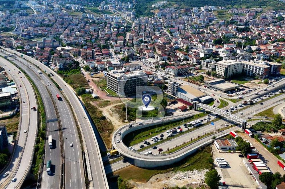 CB AKADEMİ KANDIRA YOLUNA CEPHE SATILIK REZİDANS ARSA HİSSESİ